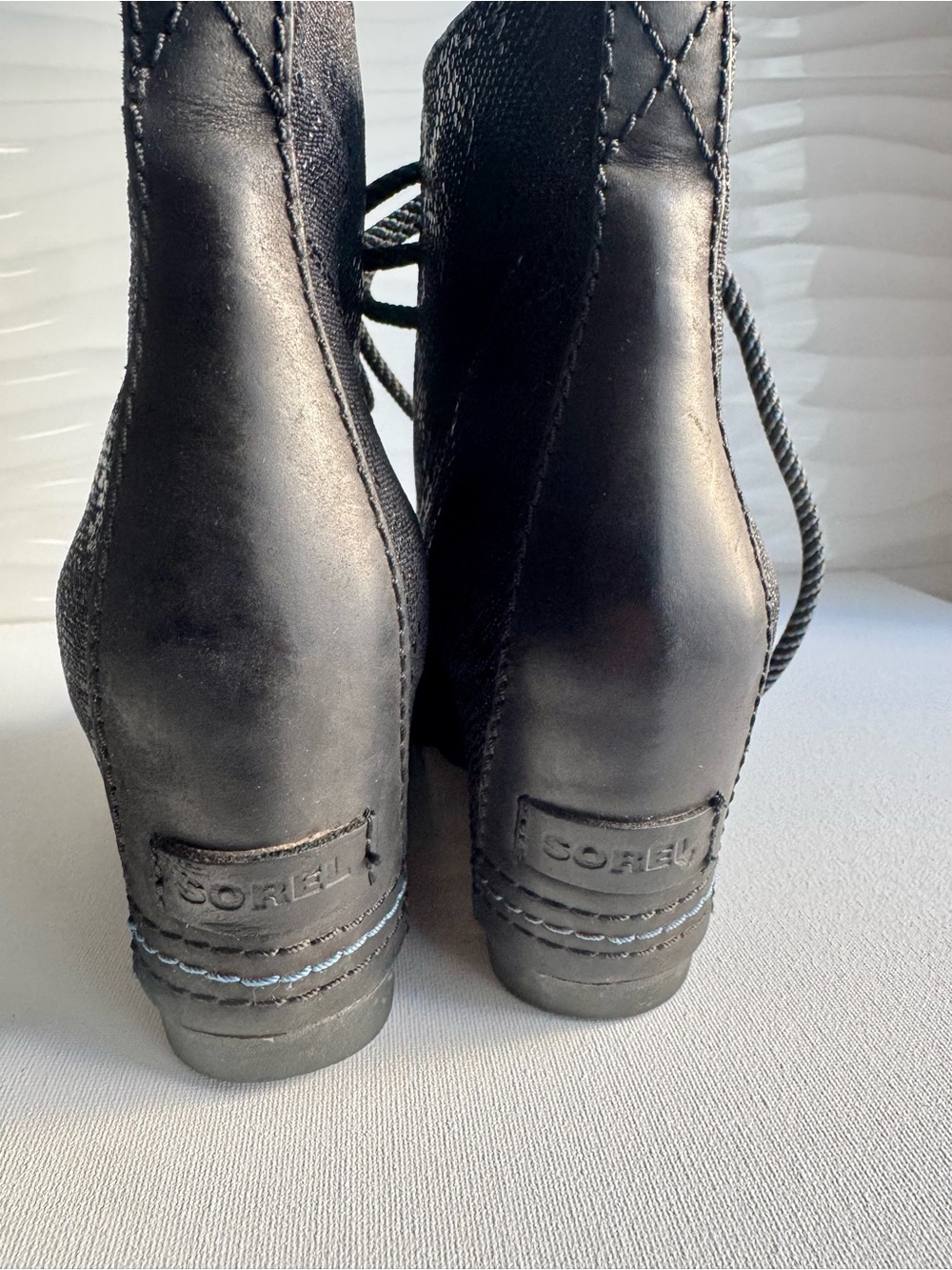 Sorel 1964 premium waterproof snake print black Lace-Up Wedge Ankle Boots - Picture 8 of 9